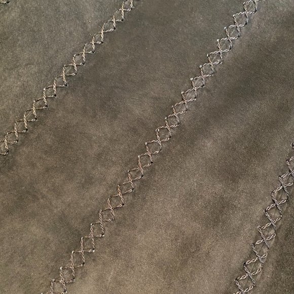 Suede skirt - Picture 3 of 5